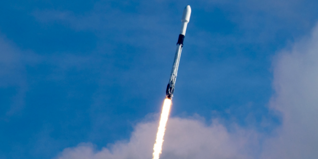 ▲  스페이스X가 ‘트랜스포터-1’이라는 미션명의 팰콘9 로켓 발사에 성공했다. (사진=스페이스X 홈페이지 갈무리)