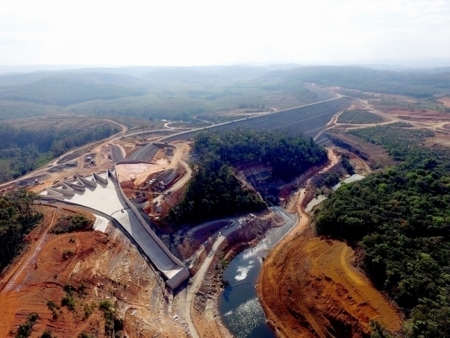 ▲ SK건설이 시공한 라오스 세피아-세남노이 수력발전댐.(사진=SK건설)