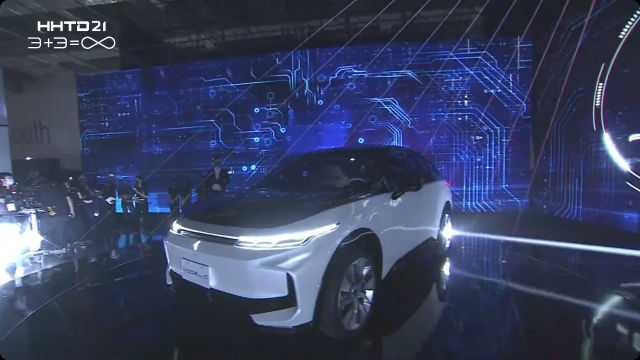 ▲ 폭스콘이 '홍하이 테크데이 21'에서 공개한 전기차 '모델 C'(사진=폭스콘)