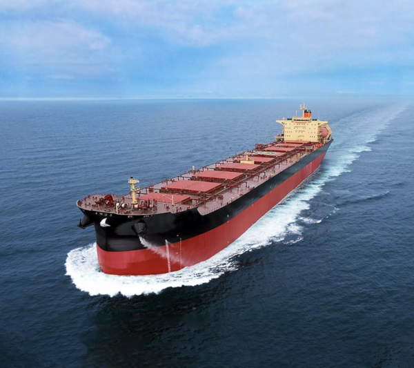 HD현대 아비커스의 대형선박용 자율운항 솔루션 '하이나스 컨트롤(HiNAS Control)'이 적용된 에이치라인해운 선박./사진=HD현대