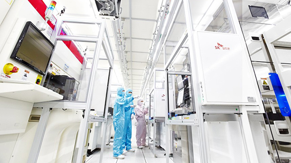 SK실트론의 300㎜ 실리콘 웨이퍼 제조 시설. /사진=SK실트론