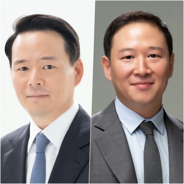 허진수(왼쪽)  ㈜파리크라상 부회장과 허희수 비알코리아㈜  사장 / 사진 제공 = SPC그룹