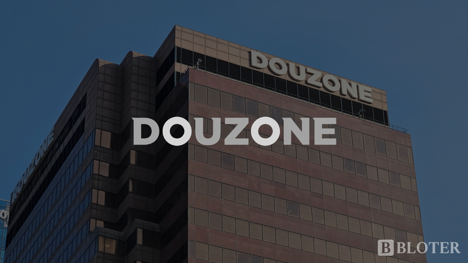 서울 중구의 더존비즈온 사옥과 회사 로고 /이미지 제작=강준혁 기자