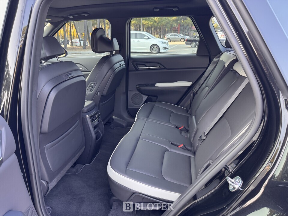 기아 EV5 뒷좌석 공간/사진=조재환 기자