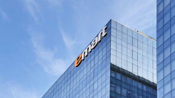 이마트가 3분기 연결기준 영업이익이 지난해 같은 기간 대비 35.5% 증가한 1514억원으로 집계됐다고 11일 공시했다. / 사진 제공 = 이마트