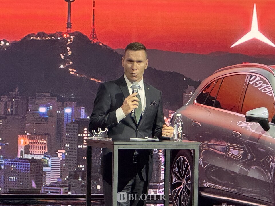 마티아스 바이틀 벤츠코리아 사장이 14일 인천 파라다이스시티서 열린 미래전략간담회서 청라 EQE 전기차 화재 사고에 대해 "주민들의 일상 복귀를 위해 최선을 다하고 있다"고 말했다./사진=조재환 기자