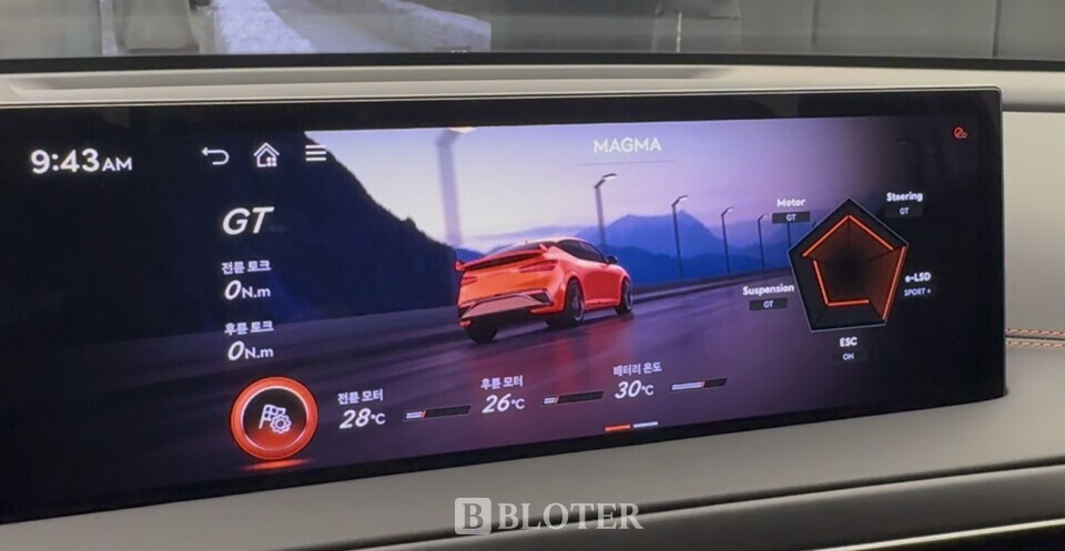 제네시스 GV60 마그마 GT 모드 실행 화면이 센터페시아 디스플레이에 나타난 모습/사진=조재환 기자