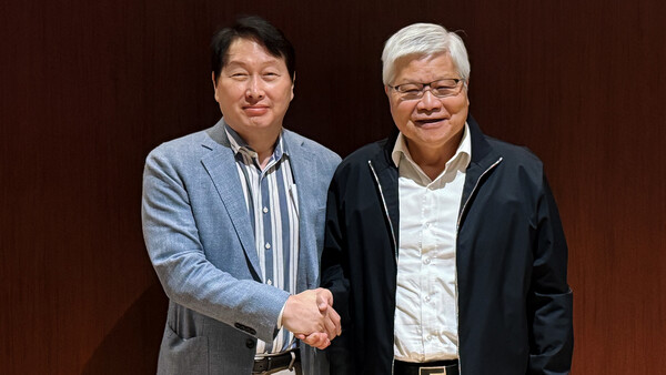 최태원, 젠슨 황 이어 TSMC 회장 회동…AI 반도체 '삼각 동맹' 강화