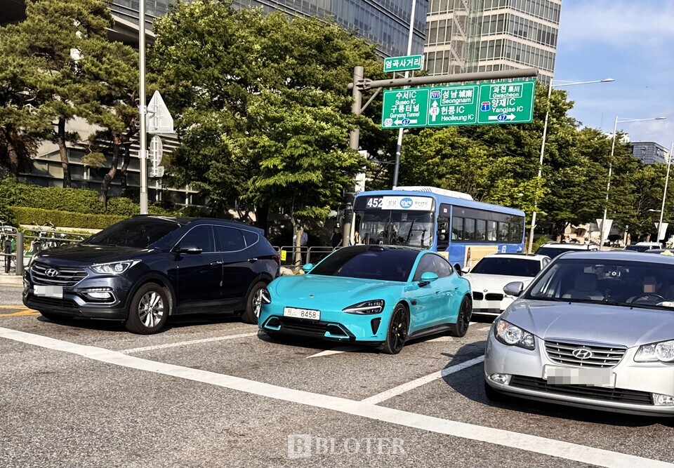 현대차, ‘샤오미 SU7’ 국내 주행 계속…SDV 연구 집중하나