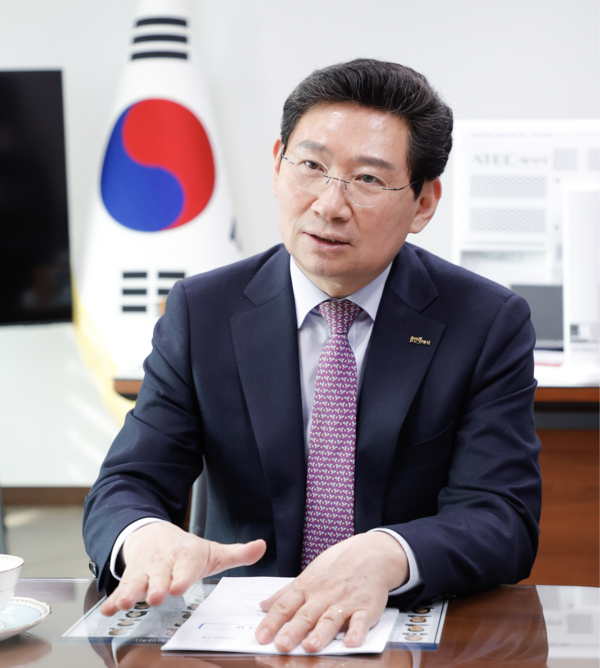 용인 시장, 국가 반도체 산단 공론화 요구 반박