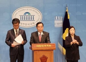 KT 주가는 떨어졌는데 KTis는 왜 38.8%나 올랐을까? - 뉴스 썸네일 이미지