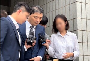 [김범수 공백]카카오, 우려 속 '정신아 체제'로 뭉친다 - 뉴스 썸네일 이미지