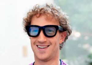 메타, AI 웨어러블업체 리밋리스 인수...'슈퍼인텔리전스' 투자 가속화 - 뉴스 썸네일 이미지