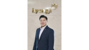 [보수 공시 강화] 최준호 형지 부회장, 적자 늪에도 '연봉 우상향' - 뉴스 썸네일 이미지