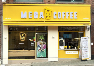 [메가커피 수상한 승계]③ 2600억 벌고 빚더미...돈은 어디로 갔나 - 뉴스 썸네일 이미지