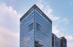 KB금융, 스타트업 AI 실증판 키운다…돌봄 로봇까지 확장
