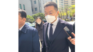 차용증 없지만...2심서 간접사실로 LG家 윤관 2억 대여금 인정 - 뉴스 썸네일 이미지