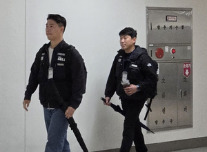 불신임 표결 앞두고 반대파 입 막았나? 삼성 초기업노조 위원장 논란